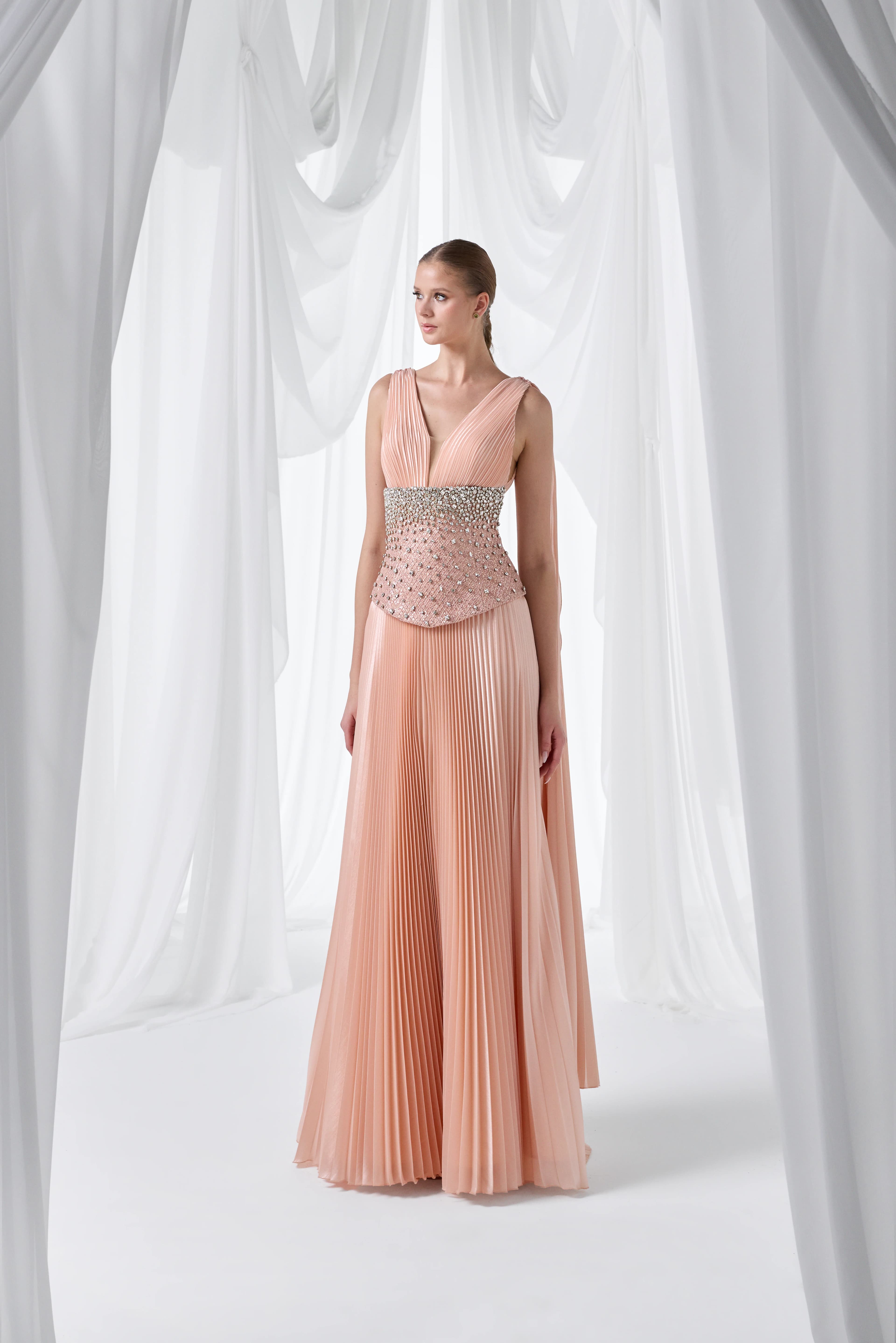 Pliseli, Korse Detaylı Saten Elbise